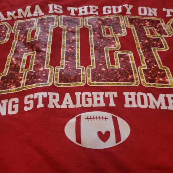 NWT LONG SLEEVE CHIEFS / TAYLOR SWIFTY LOVERS SHIRT - Picture 3 of 5